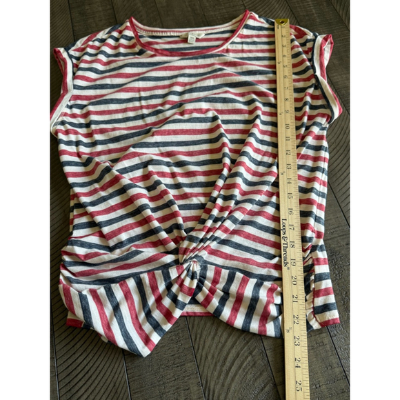 Women's Lucky Brand Striped Twist Front Tee Shirt Size M Red White Blue - Picture 3 of 4